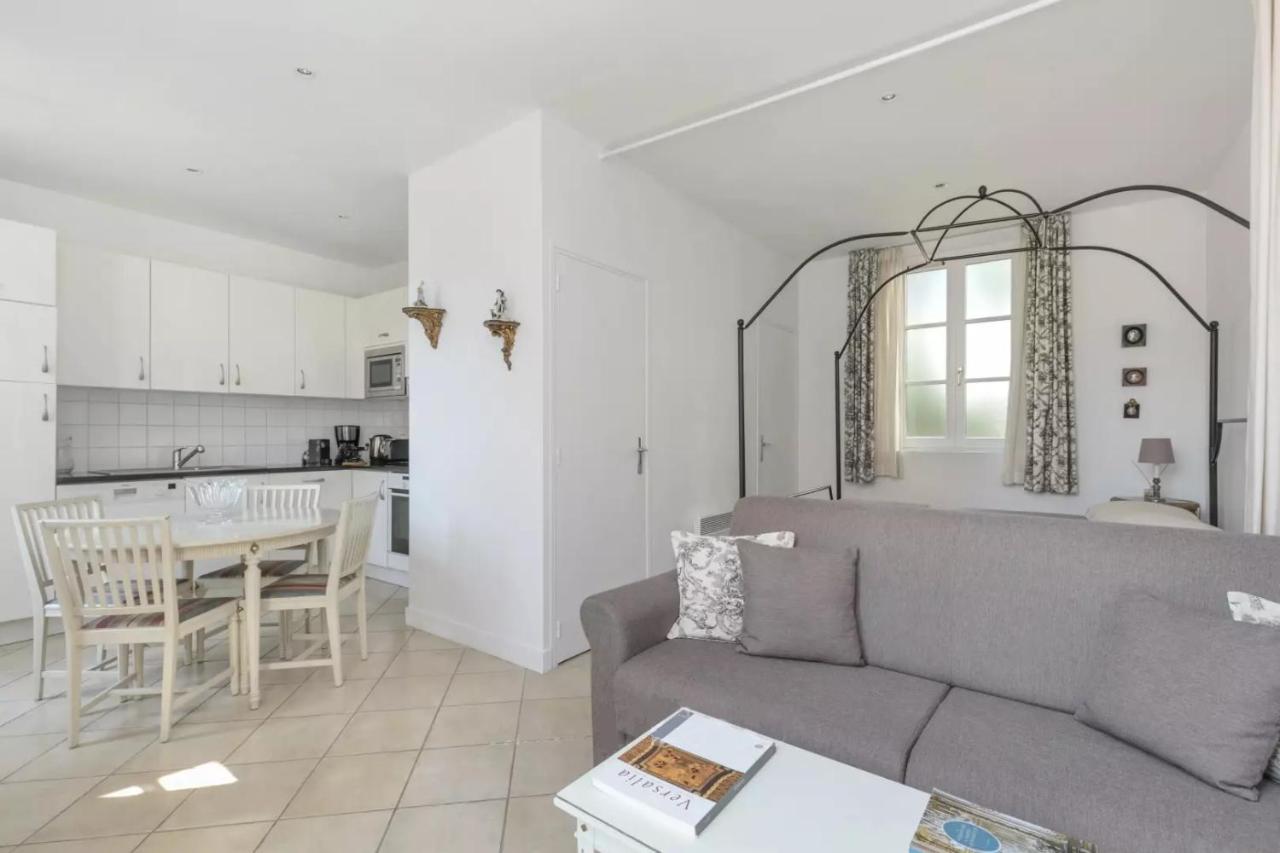 Apartmán La Terrasse De Mademoiselle Versailles Exteriér fotografie