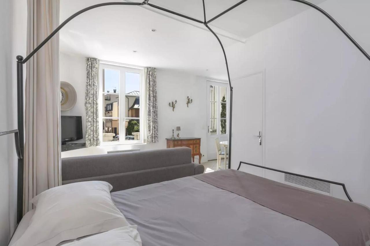 Apartmán La Terrasse De Mademoiselle Versailles Exteriér fotografie